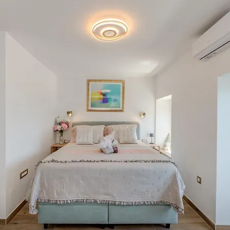 Sunrise Seaview Apartament