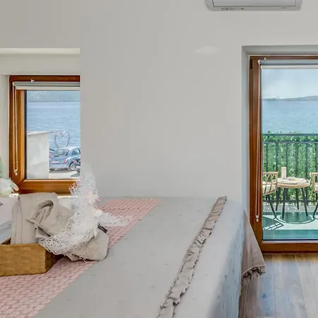 Apartment Seafront Balcony Panoramic View Kaštela