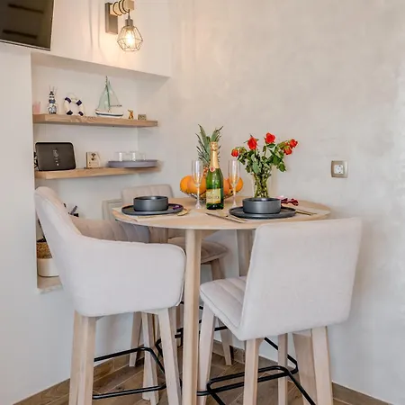 Sunrise Seaview Apartament *