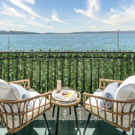 Seafront Balcony Panoramic View アパート
