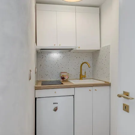 Sunrise Seaview Apartment Kastela