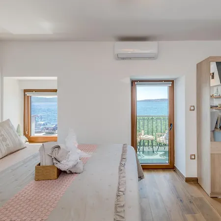 Sunrise Seaview * Kastela